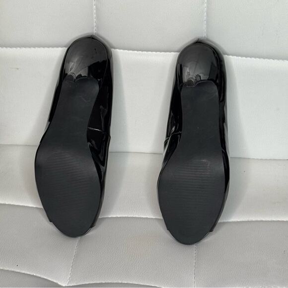 Fergalicious Elegant Black Flats - Picture 3 of 4